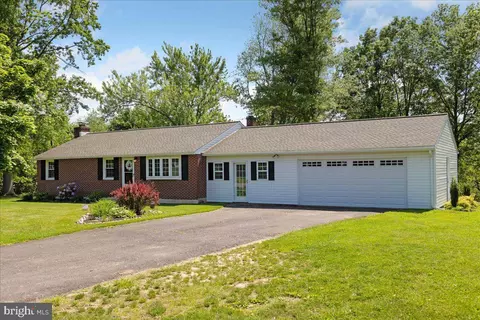 644 Jennifer Ln, Gilbertsville, PA 19525