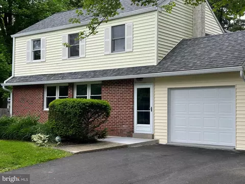 1734 Arch Street Rd, Blue Bell, PA 19422