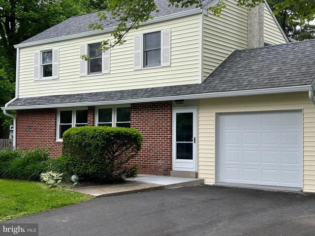 1734 Arch Street Rd, Blue Bell, PA 19422