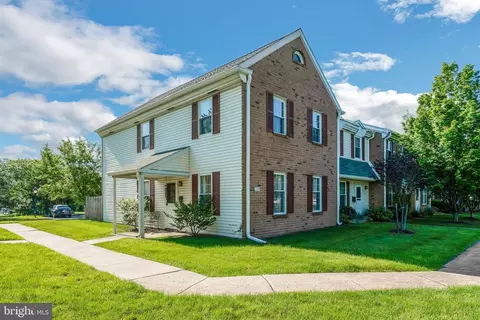 209 Brunswick Ct, Lansdale, PA 19446