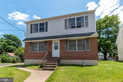 214 E Sixth St, Red Hill, PA 18076