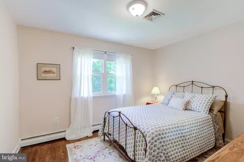 Bedroom - 420 Accomac Rd, Wyncote, PA 19095 photo 4 of 12