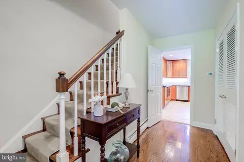 Entry Way - 420 Accomac Rd, Wyncote, PA 19095 photo 1 of 3