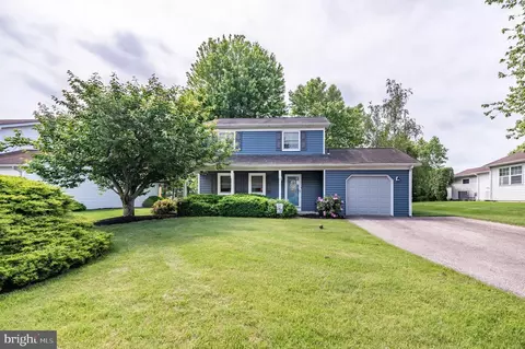 1033 Hertford Dr, Hatfield, PA 19440