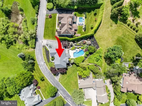 View/Area - 1261 Gulph Creek Dr, Wayne, PA 19087 photo 4 of 8