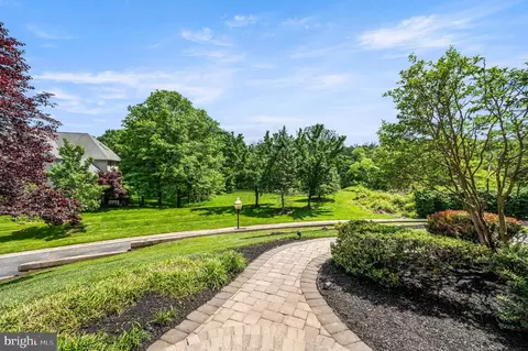 Exterior - 1261 Gulph Creek Dr, Wayne, PA 19087 photo 2 of 9