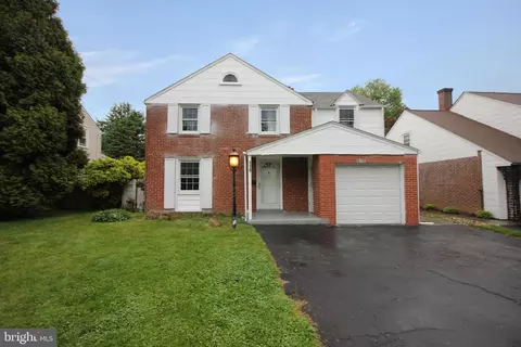 818 N Cedar Rd, Jenkintown, PA 19046
