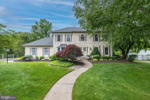 816 Redgate Rd, Dresher, PA 19025