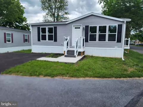 500 Maple, Green Lane, PA 18054