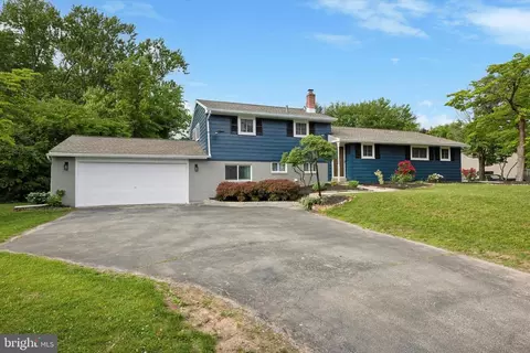 2549 S Parkview, Norristown, PA 19403