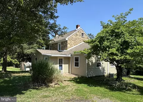 39 School Ln, Jeffersonville, PA 19403