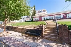 122 N York Rd, Hatboro, PA 19040