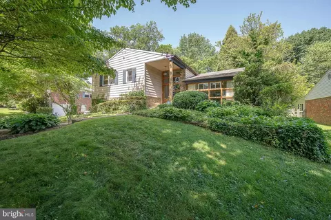 105 Mary Watersford Rd, Bala Cynwyd, PA 19004