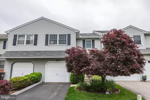 112 Red Haven Dr, North Wales, PA 19454