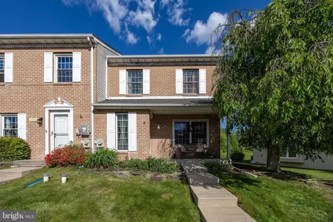 1170 Valley Stream Dr, Perkiomenville, PA 18074