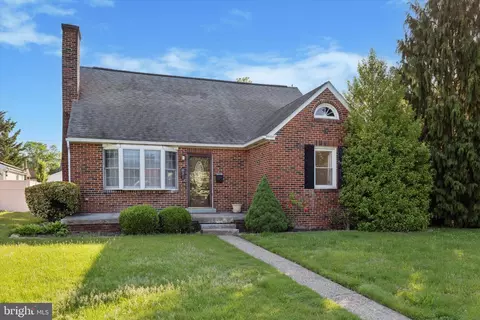 621 Perkiomen Ave, Lansdale, PA 19446