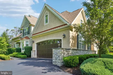 1350 Harpers Ln, Huntingdon Valley, PA 19006