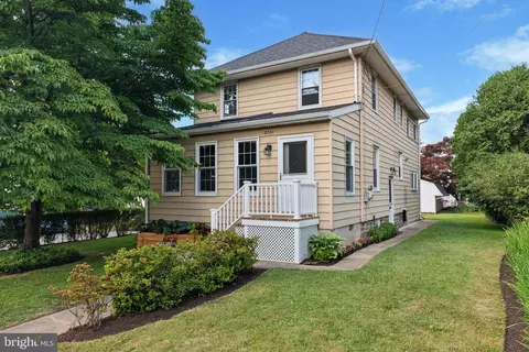 2721 Heather Ln, Glenside, PA 19038