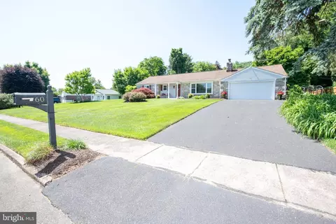 60 Somerset Rd, Huntingdon Valley, PA 19006