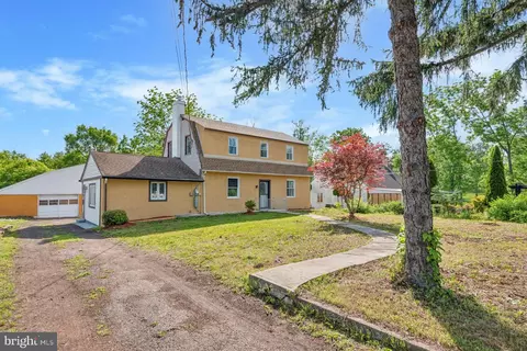 1530 W Main St, Lansdale, PA 19446
