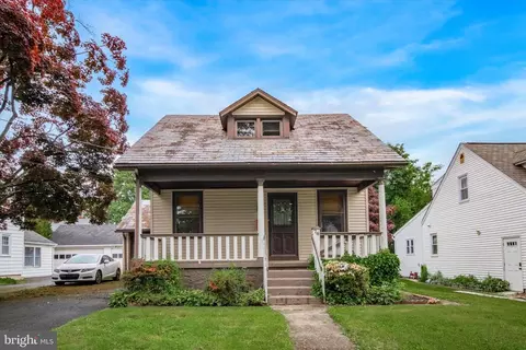 76 Williams Ln, Hatboro, PA 19040