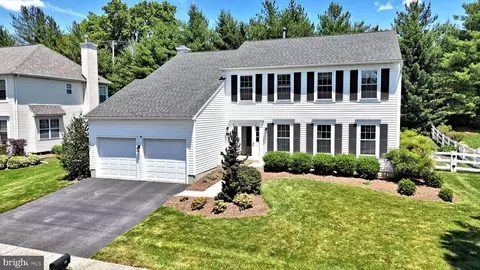 31 Ironwood Dr, Collegeville, PA 19426