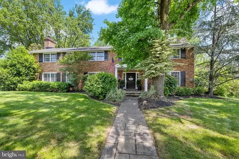 2103 Bridle Ln, Oreland, PA 19075