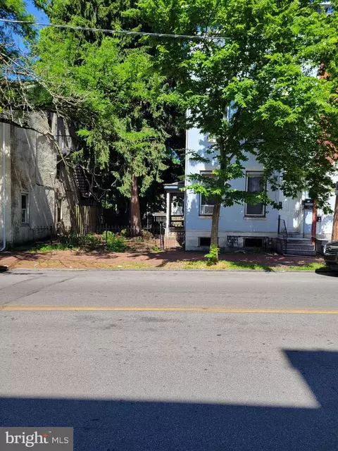 719 Swede St, Norristown, PA 19401