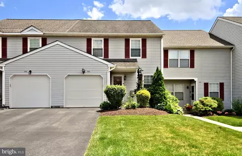 102 Essex Ct, Lansdale, PA 19446