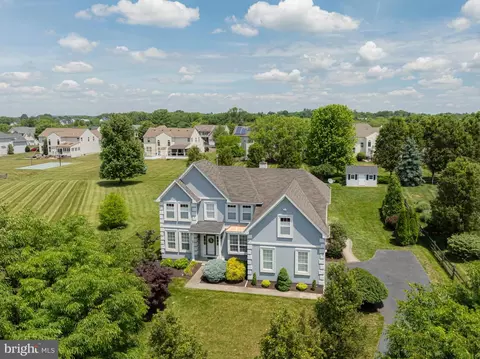15 Derby Cir, Collegeville, PA 19426