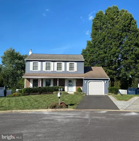 12 Paddock Cir, Horsham, PA 19044