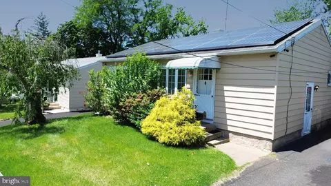 918 Penn Ave, Glenside, PA 19038