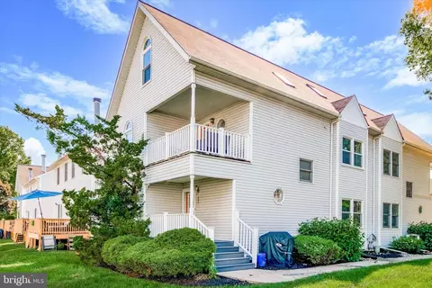 600 Victoria Dr, Montgomeryville, PA 18936