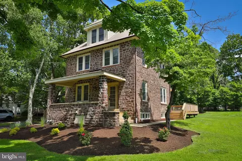 509 W Walnut St, North Wales, PA 19454