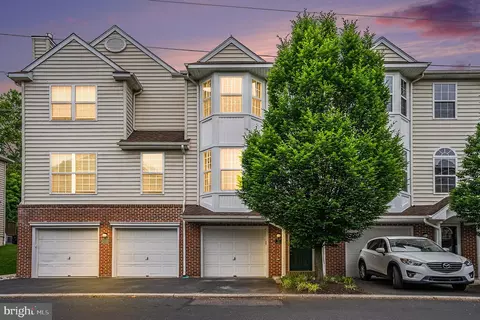 32 Cameron Ct #32, Royersford, PA 19468