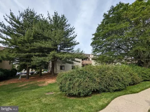 604 Thornton Ct, North Wales, PA 19454