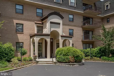 601 W Montgomery Ave #301, Bryn Mawr, PA 19010