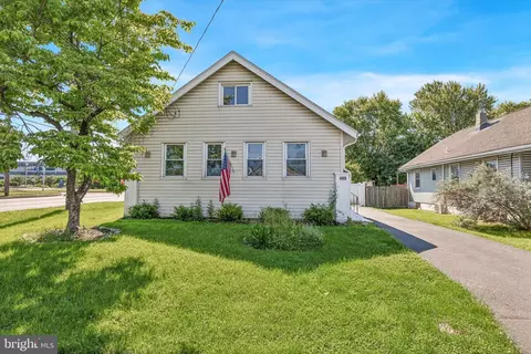 498 Lincoln Ave, Hatboro, PA 19040