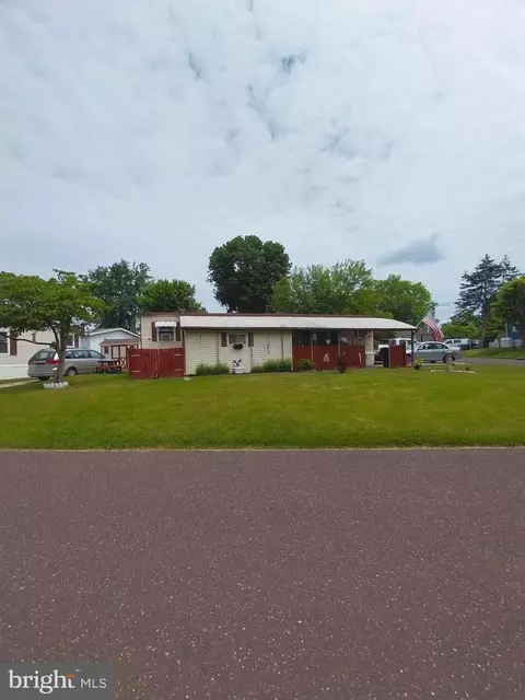117 Washington Dr, Norristown, PA 19403