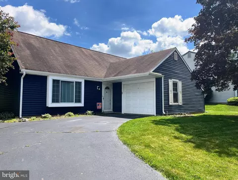 384 Stormfield Dr, Harleysville, PA 19438