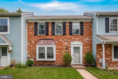 51 Hunt Dr, Horsham, PA 19044