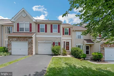 810 Lizzie Ln, Royersford, PA 19468