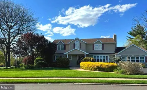 2174 Winthrop Rd, Huntingdon Valley, PA 19006