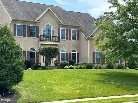 340 Alexander Dr, Telford, PA 18969