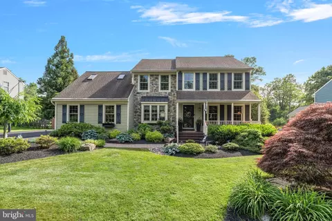 38 Andrew Ln, Lansdale, PA 19446