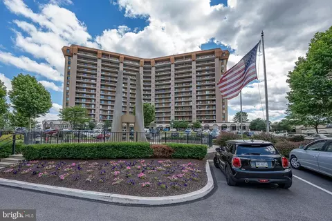 10302 Valley Forge Cir #302, King Of Prussia, PA 19406