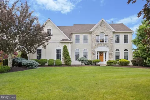 2475 Country View Ln, Harleysville, PA 19438