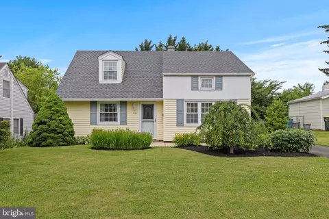 416 Bensal Rd, Hatboro, PA 19040