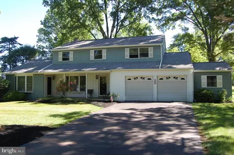 1085 Archer Ln, Lansdale, PA 19446