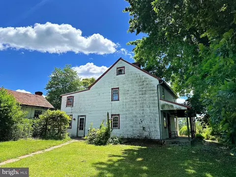 2877 Kutztown Rd, East Greenville, PA 18041